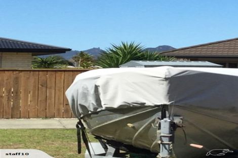 Photo of property in 12 O'farrell Drive, One Tree Point, 0118