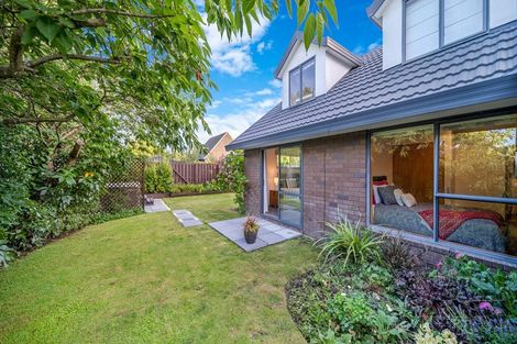 Photo of property in 18 Vanderbilt Place, Halswell, Christchurch, 8025