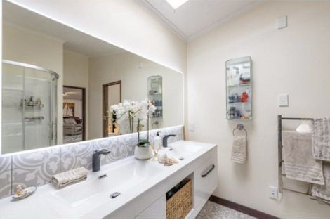 Photo of property in 37 Chinnerys Road, Woodend, 7610