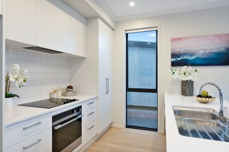 Photo of property in 27 Morus Road, Massey, Auckland, 0614