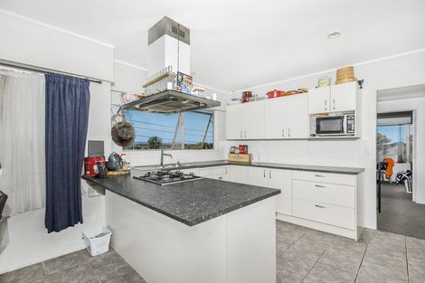 Photo of property in 20 Estuary Road, Weymouth, Auckland, 2103