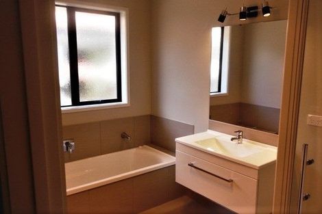 Photo of property in 291 Dixon Road, Fitzroy, Hamilton, 3206