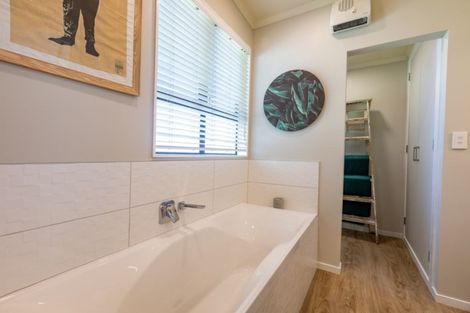 Photo of property in 314 Te Moana Road, Waikanae, 5036