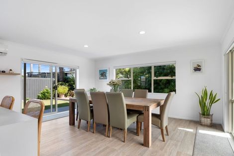 Photo of property in 6 Madeira Close, Papamoa Beach, Papamoa, 3118