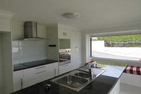Photo of property in 129 Pendarves Street, New Plymouth, 4312