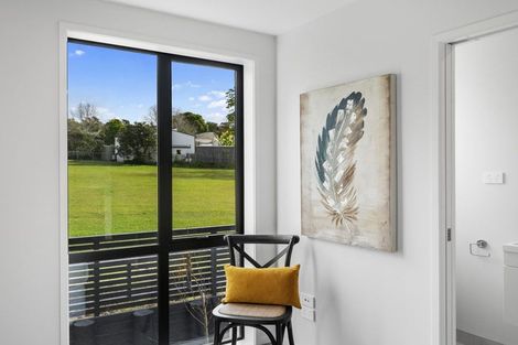 Photo of property in 4d Weetman Drive, Browns Bay, Auckland, 0630