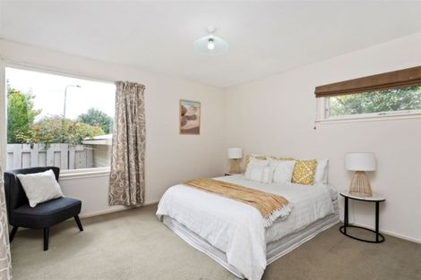 Photo of property in 11 Kingsgate Place, Burnside, Christchurch, 8053