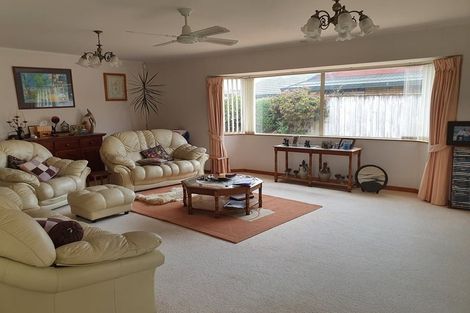 Photo of property in 34 Hadleigh Court, Paraparaumu, 5032
