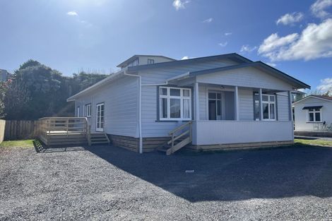 Photo of property in 25 Reeve Street, Foxton, 4814