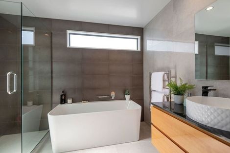 Photo of property in 4 Browns Road, St Albans, Christchurch, 8014