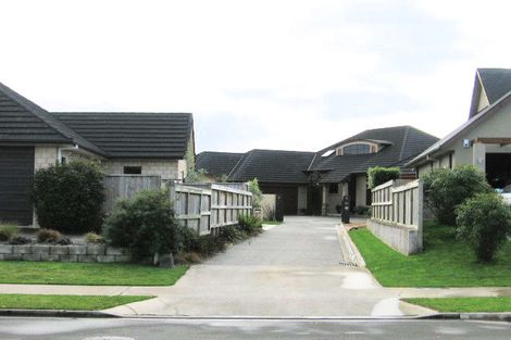 Photo of property in 28 Saint James Drive, Huntington, Hamilton, 3210