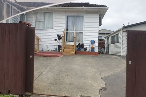 Photo of property in 2 Chisholm Place, Mangere East, Auckland, 2024