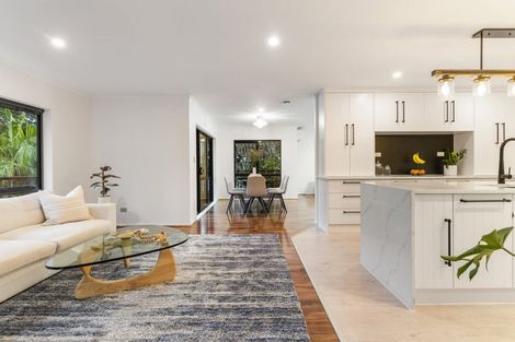 Photo of property in 48 Shelter Drive, Greenhithe, Auckland, 0632