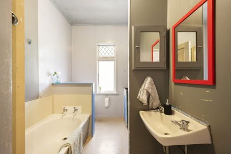 Photo of property in 101 Happy Valley Road, Owhiro Bay, Wellington, 6023