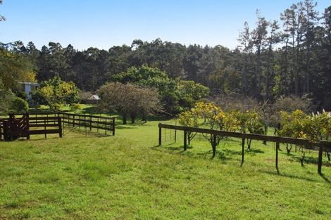 Photo of property in 704 State Highway 1, Wellsford, 0975