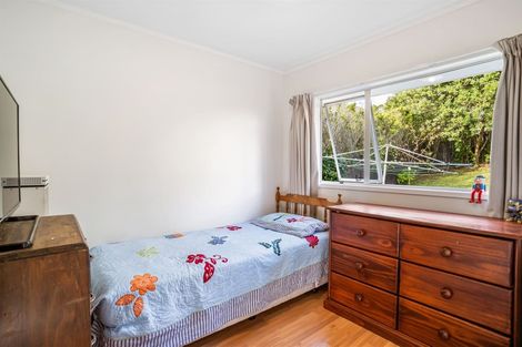 Photo of property in 2/99 Oaktree Avenue, Browns Bay, Auckland, 0630
