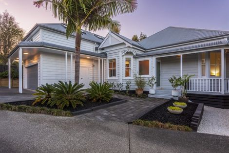 Photo of property in 10a Olwyn Place, Greenhithe, Auckland, 0632