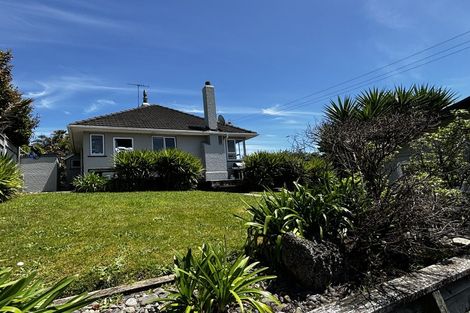 Photo of property in 79 Mangorei Road, Strandon, New Plymouth, 4312