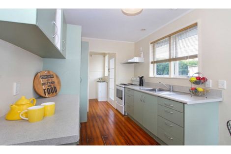 Photo of property in 1/11a Agincourt Street, Glenfield, Auckland, 0629