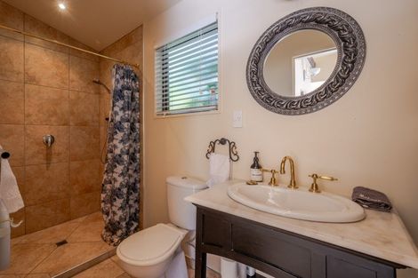 Photo of property in 32 Rue Balguerie, Akaroa, 7520