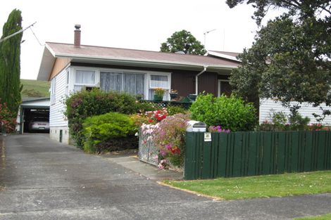 Photo of property in 8 Lindis Place, Mangere Bridge, Auckland, 2022