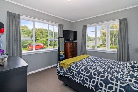 Photo of property in 120 Huatoki Street, Frankleigh Park, New Plymouth, 4310