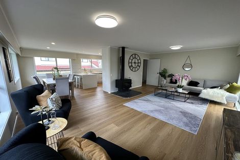 Photo of property in 209 Forrest Hill Road, Forrest Hill, Auckland, 0620