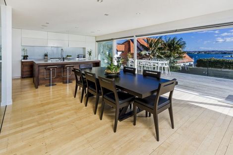 Photo of property in 306 Hurstmere Road, Takapuna, Auckland, 0622
