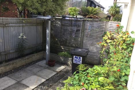 Photo of property in 52 Queens Grove, Hutt Central, Lower Hutt, 5010