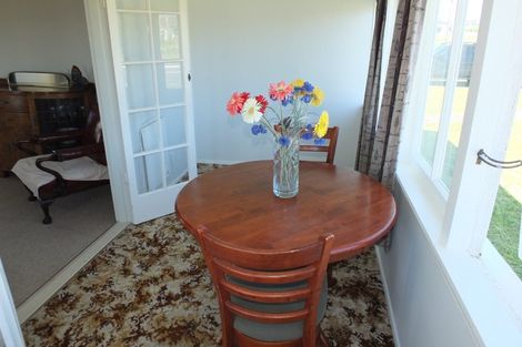 Photo of property in 19 Nash Parade, Foxton Beach, Foxton, 4815