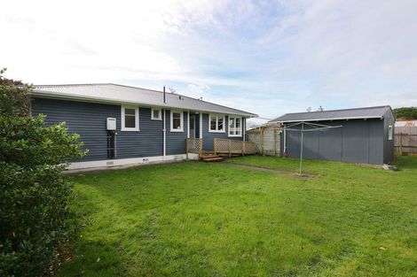 Photo of property in 6 Fox Place, Cloverlea, Palmerston North, 4412