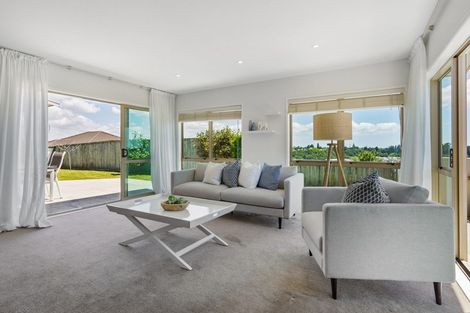 Photo of property in 14 Renner Place, Pyes Pa, Tauranga, 3112