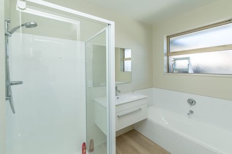 Photo of property in 13 Brockelbank Drive, Kaiapoi, 7630