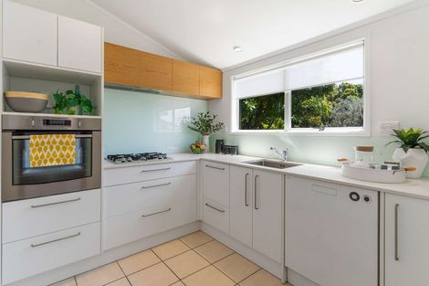 Photo of property in 1/17 Bain Place, Bucklands Beach, Auckland, 2014