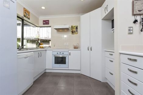 Photo of property in 1/19 Simmental Crescent, Somerville, Auckland, 2014