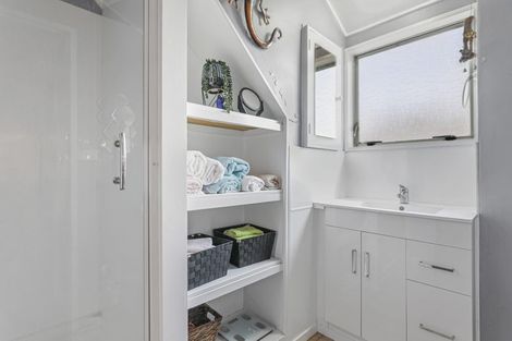 Photo of property in 100 Lake Road, Koutu, Rotorua, 3010