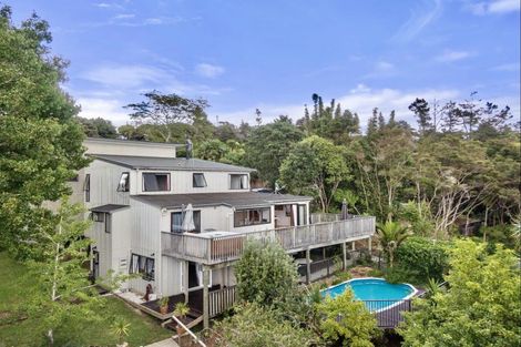 Photo of property in 19 Te Araroa Drive, Paremoremo, Auckland, 0632