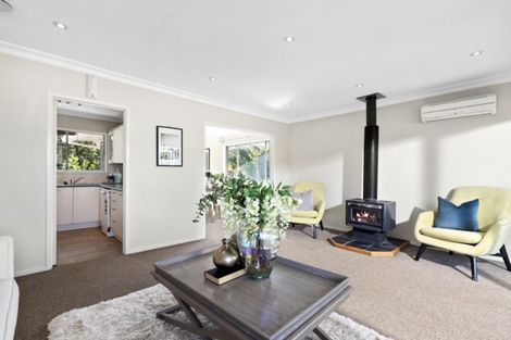 Photo of property in 4 Sudan Avenue, Milford, Auckland, 0620