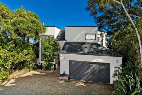 Photo of property in 90 Domain Crescent, Muriwai, 0881