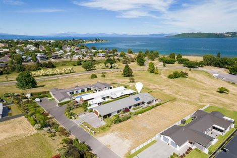 Photo of property in 32 Kuiwai Drive, Rainbow Point, Taupo, 3330