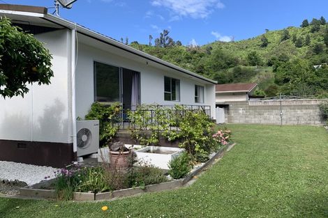 Photo of property in 2 Burn Place, The Brook, Nelson, 7010