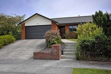 Photo of property in 4 Bowman Place, Whitby, Porirua, 5024