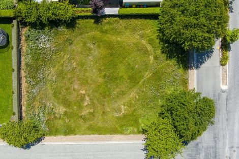 Photo of property in 14 Old Station Avenue, Wanaka, 9305