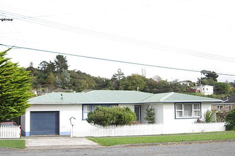 Photo of property in 60a Glen Road, Stokes Valley, Lower Hutt, 5019