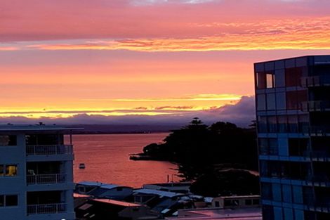 Photo of property in 2/6 Marine Parade, Mount Maunganui, 3116