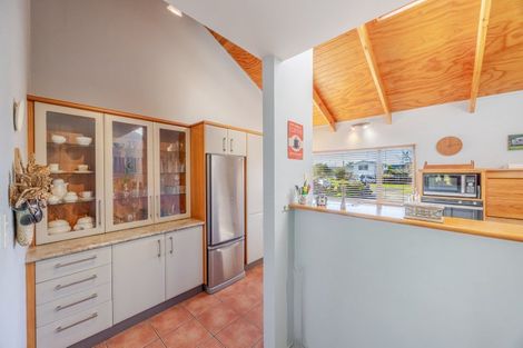 Photo of property in 8 Willow Grove, Waipukurau, 4200