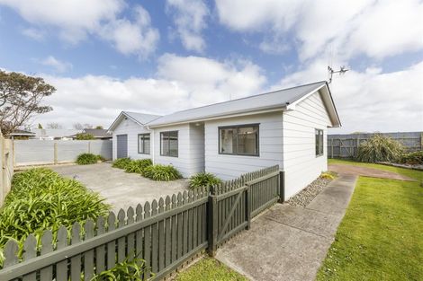 Photo of property in 8a Millar Street, Terrace End, Palmerston North, 4410