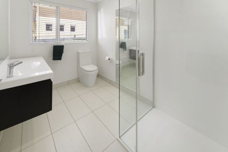 Photo of property in 39 Waikawa Road, Picton, 7220