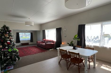 Photo of property in 13 High Street West, Waitara, 4320