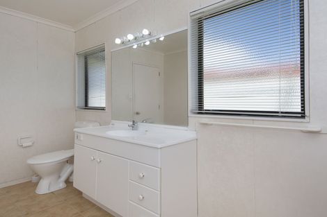 Photo of property in 130 Evans Road, Papamoa Beach, Papamoa, 3118